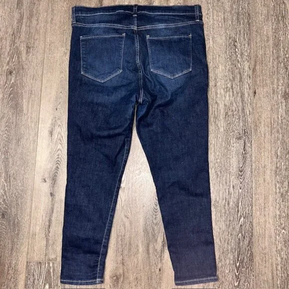 Gap Denim Jeans Size 14 / 32P Blue Straight Leg Stretch High Rise Button Fly - Picture 5 of 6